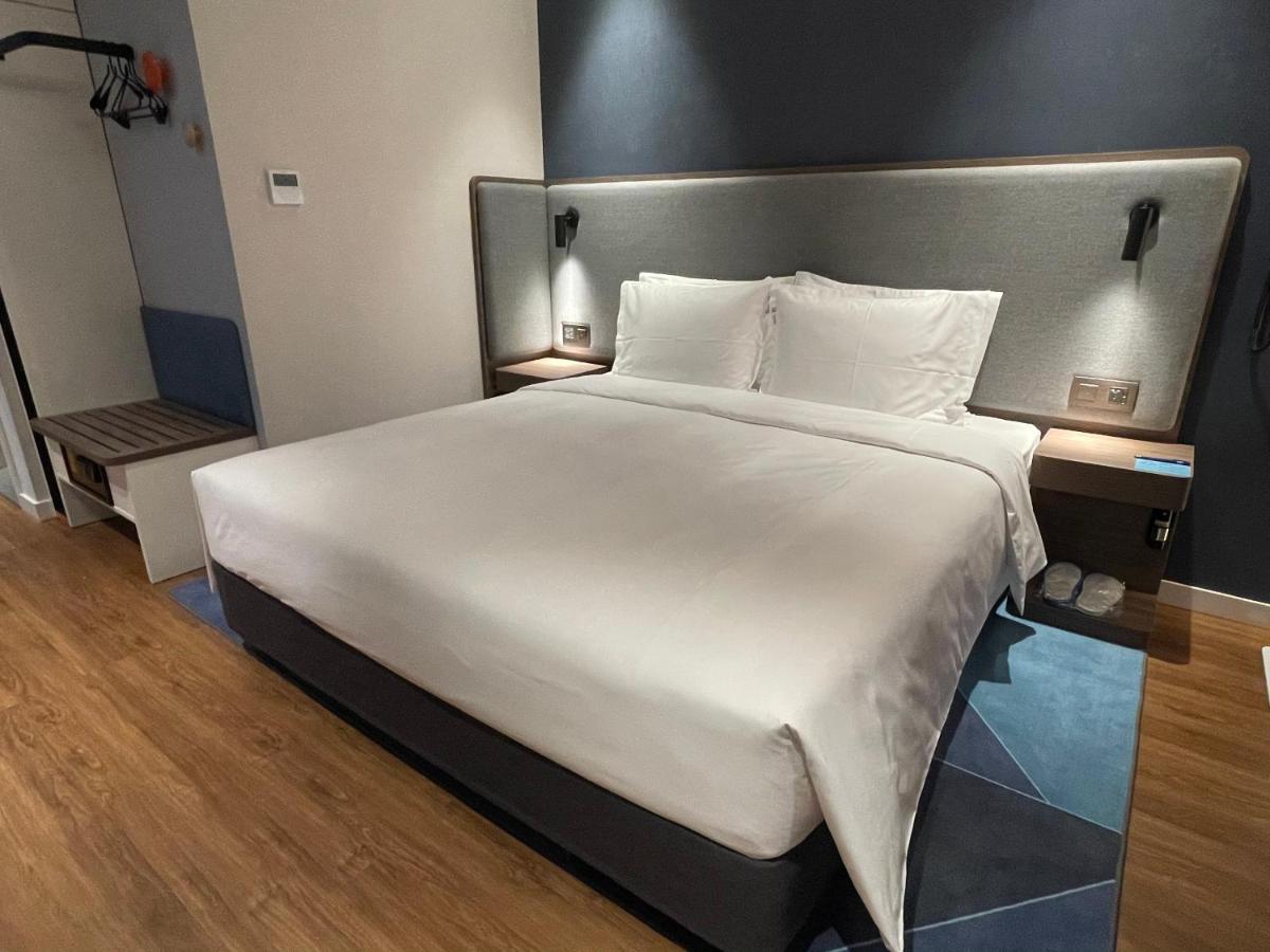 Holiday Inn Express Zhuhai Gongbei By Ihg Ngoại thất bức ảnh
